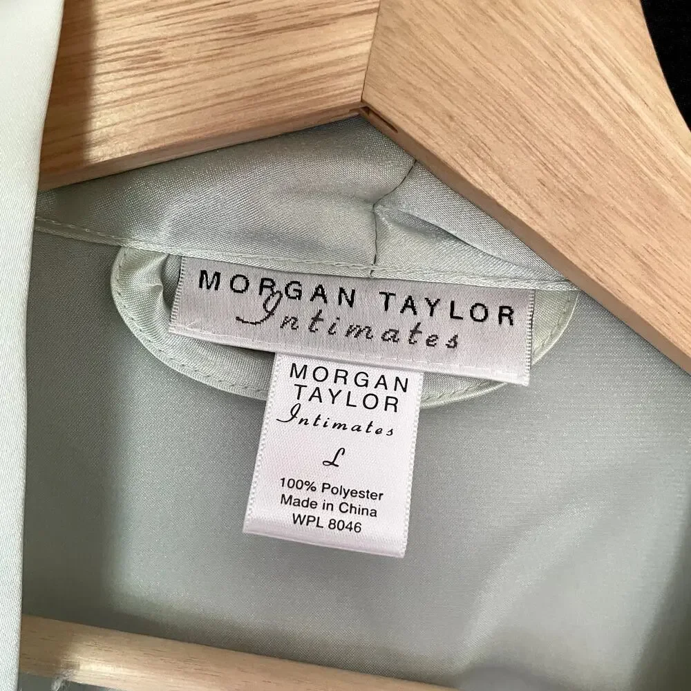 Morgan Taylor Intimates light sage green robe and slip dress set women's‎ size L